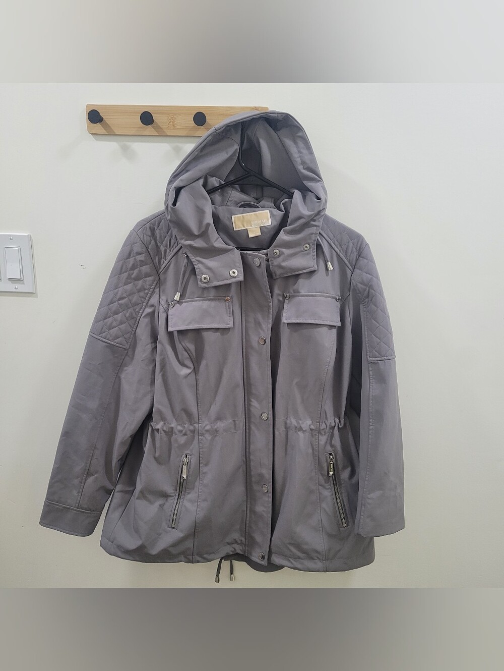 Michael Kors Hooded Solid Anorak / Trench Coat Jacket in Elegant Gray sz L